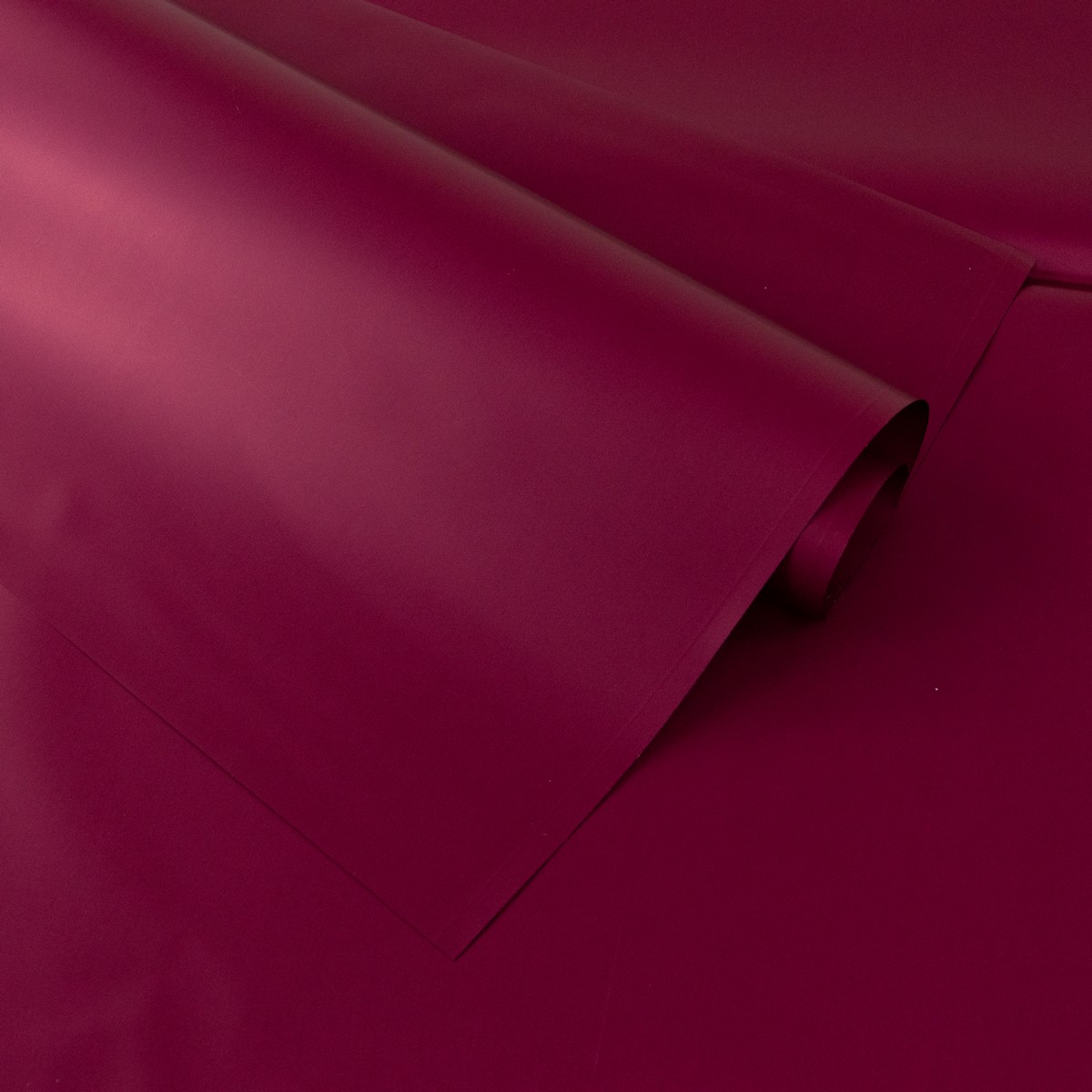 Пленка матовая 65мкр, 20 листов, 58х58см, бордовый в интернет-магазине флористических аксессуаров Азалия Декор