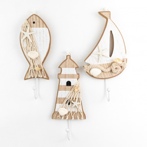 Сувенир Маяк/Корабль (дерево), H20,5х10x4,5см, цв. в асс. в интернет-магазине флористических аксессуаров Азалия Декор