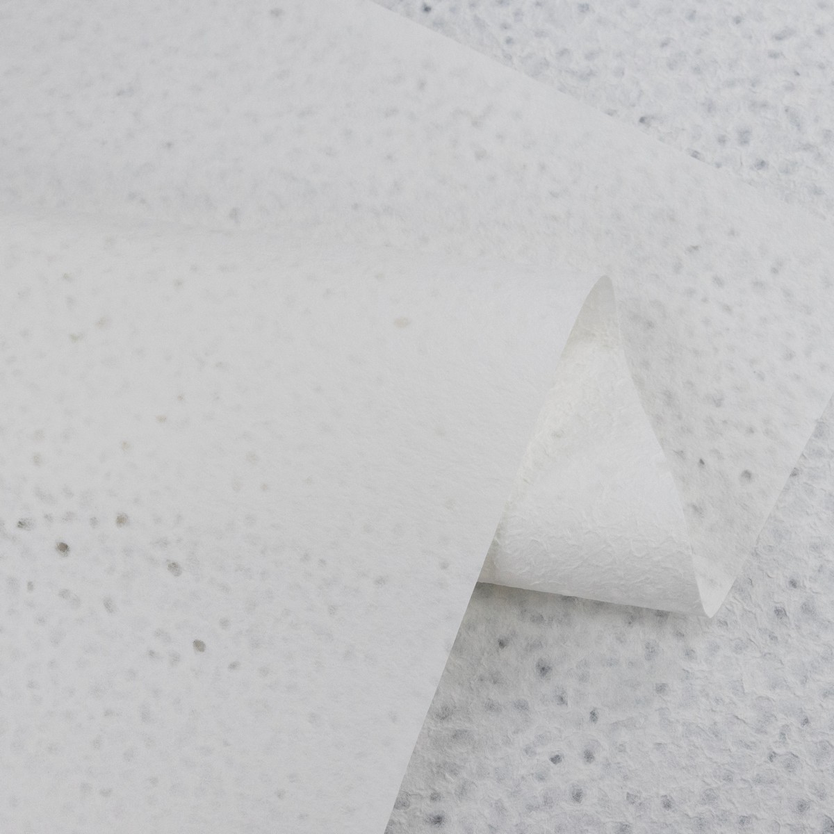 Бумага для цветов Фактурная 90гр/м2, 5 листов, 58х50см, белый в интернет-магазине флористических аксессуаров Азалия Декор