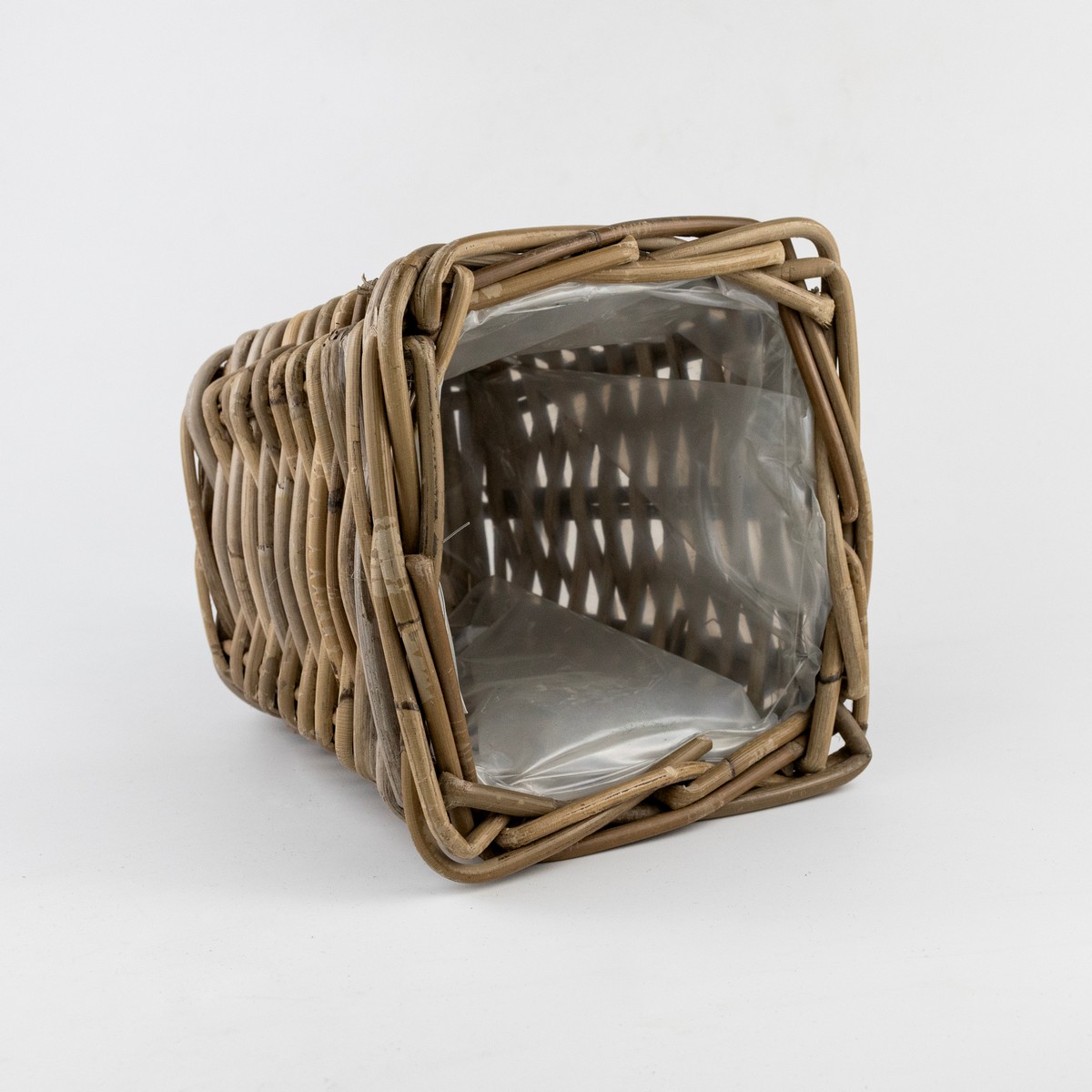 Кашпо плетеное (ротанг), 18x18xH18см, натуральный в интернет-магазине флористических аксессуаров Азалия Декор