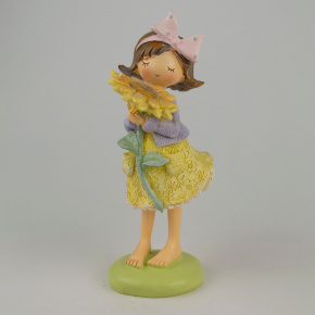 Сувенир Девочка с подсолнухом (полирезин), H19,5x8х8,5см, сиреневый в интернет-магазине флористических аксессуаров Азалия Декор