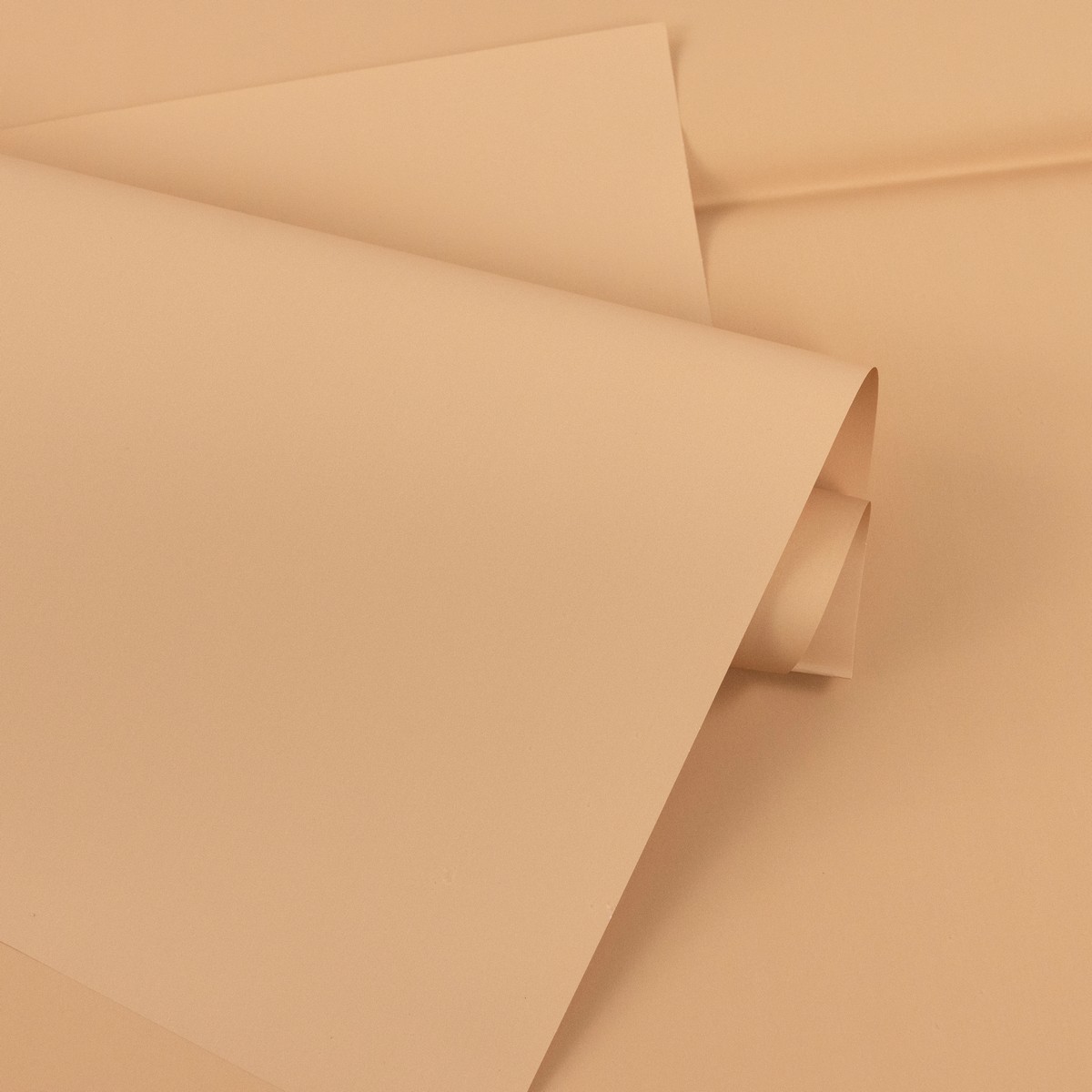 Пленка матовая 65мкр, 20 листов, 58х58см, персиковый в интернет-магазине флористических аксессуаров Азалия Декор