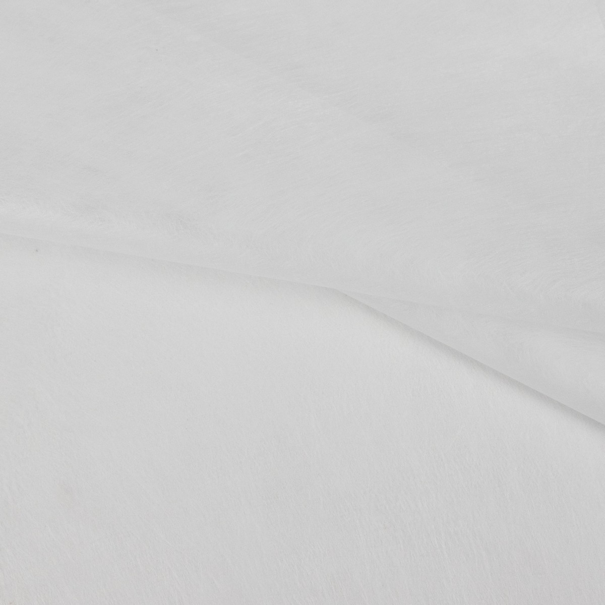 Фетр 18г/м2, 38 листов, 45х58 см, белый в интернет-магазине флористических аксессуаров Азалия Декор