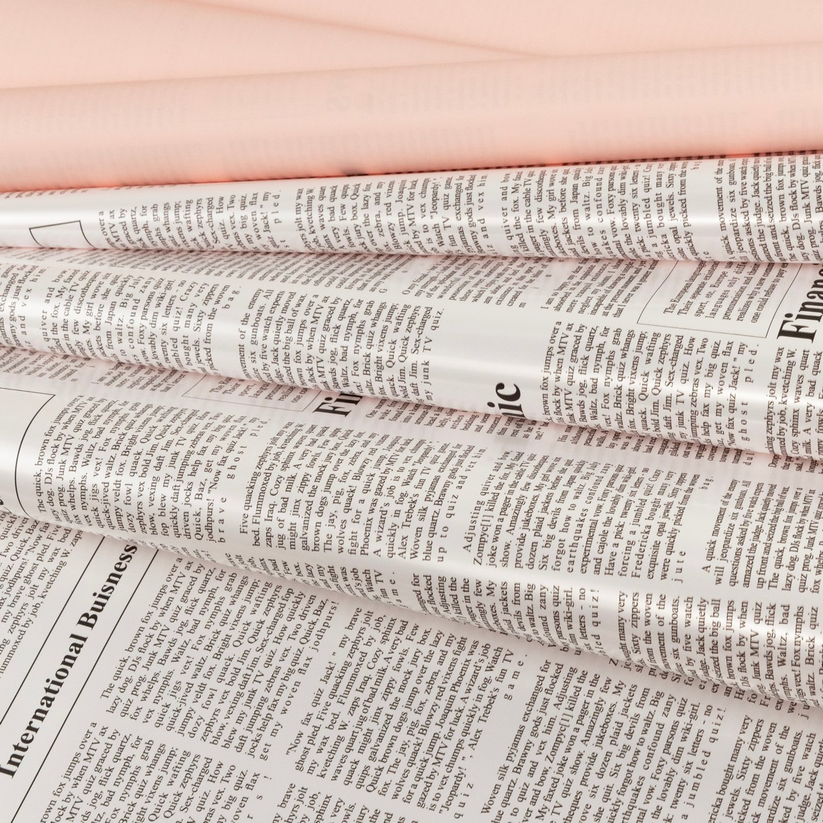 Пленка матовая Газета 60мкр, 57 см 9,2 м, розовый в интернет-магазине флористических аксессуаров Азалия Декор