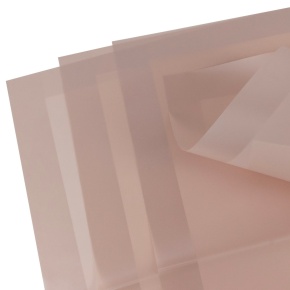 Пленка матовая с каймой 50мкр, 20 листов, 58х58см, пудровый в интернет-магазине флористических аксессуаров Азалия Декор