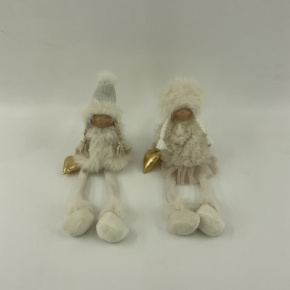 Сувенир Девочка в шубке сидящая, Н50х16х14см, в асс., кремовый в интернет-магазине флористических аксессуаров Азалия Декор