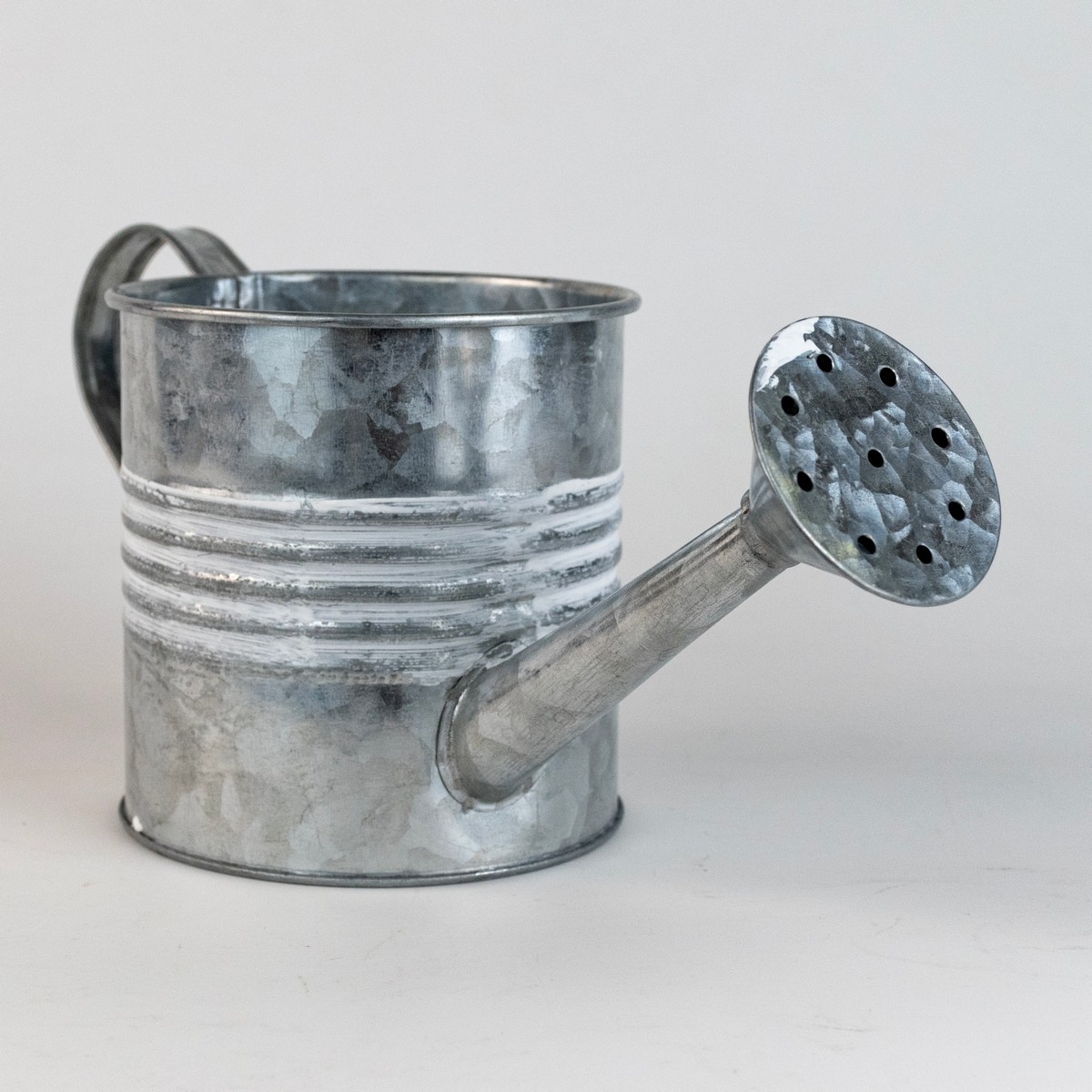 Кашпо Лейка (металл), D10,5xH24см, натуральный в интернет-магазине флористических аксессуаров Азалия Декор