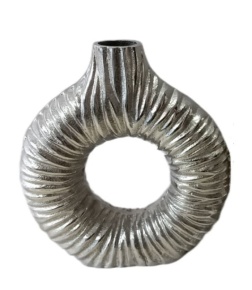 Ваза (металл), H21x19,5x6см, серебряный в интернет-магазине флористических аксессуаров Азалия Декор