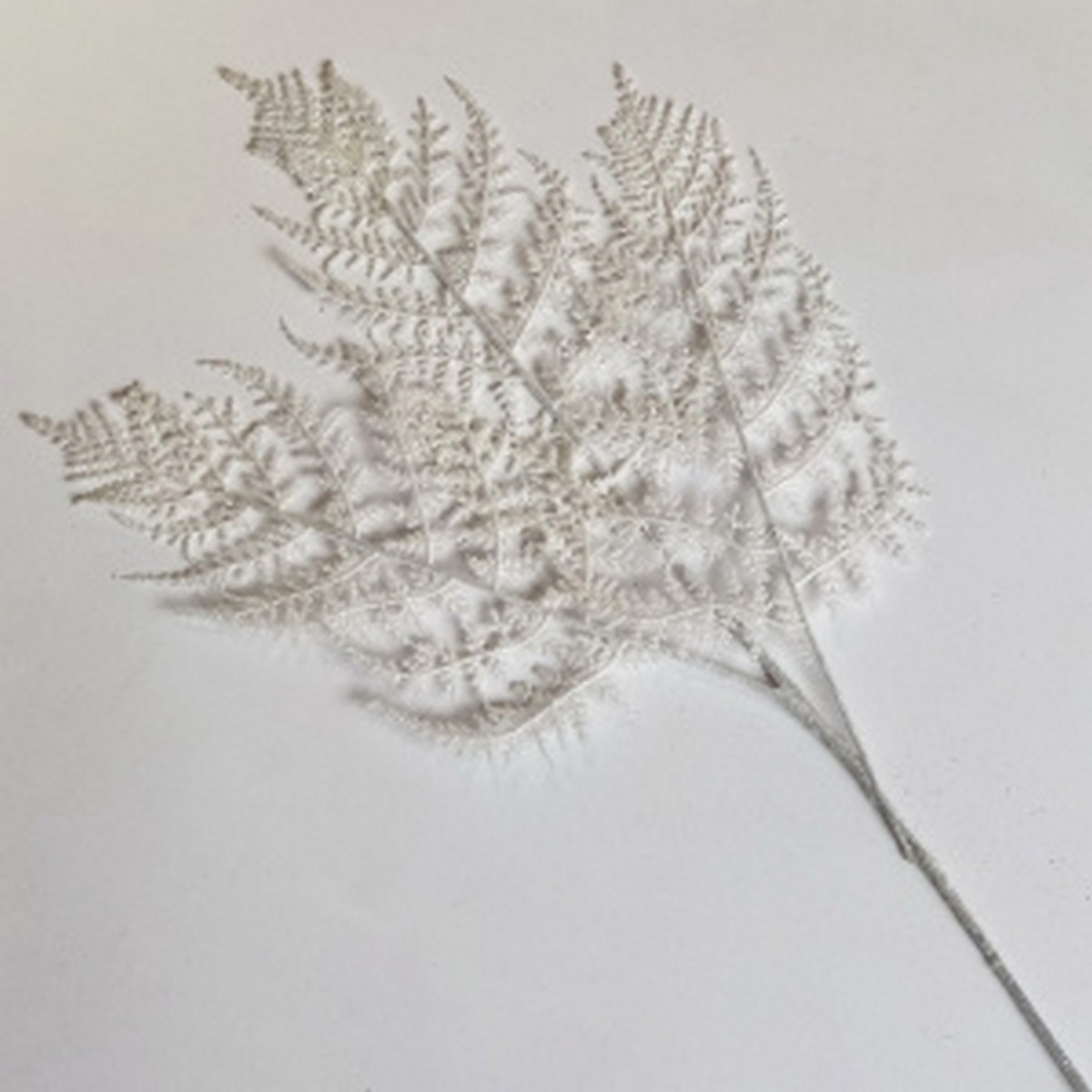 Ветка с глиттером, H80см, белый в интернет-магазине флористических аксессуаров Азалия Декор