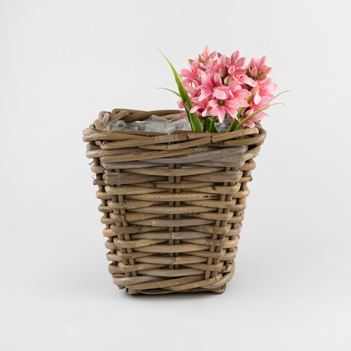 Кашпо плетеное (ротанг), 18x18xH18см, натуральный в интернет-магазине флористических аксессуаров Азалия Декор