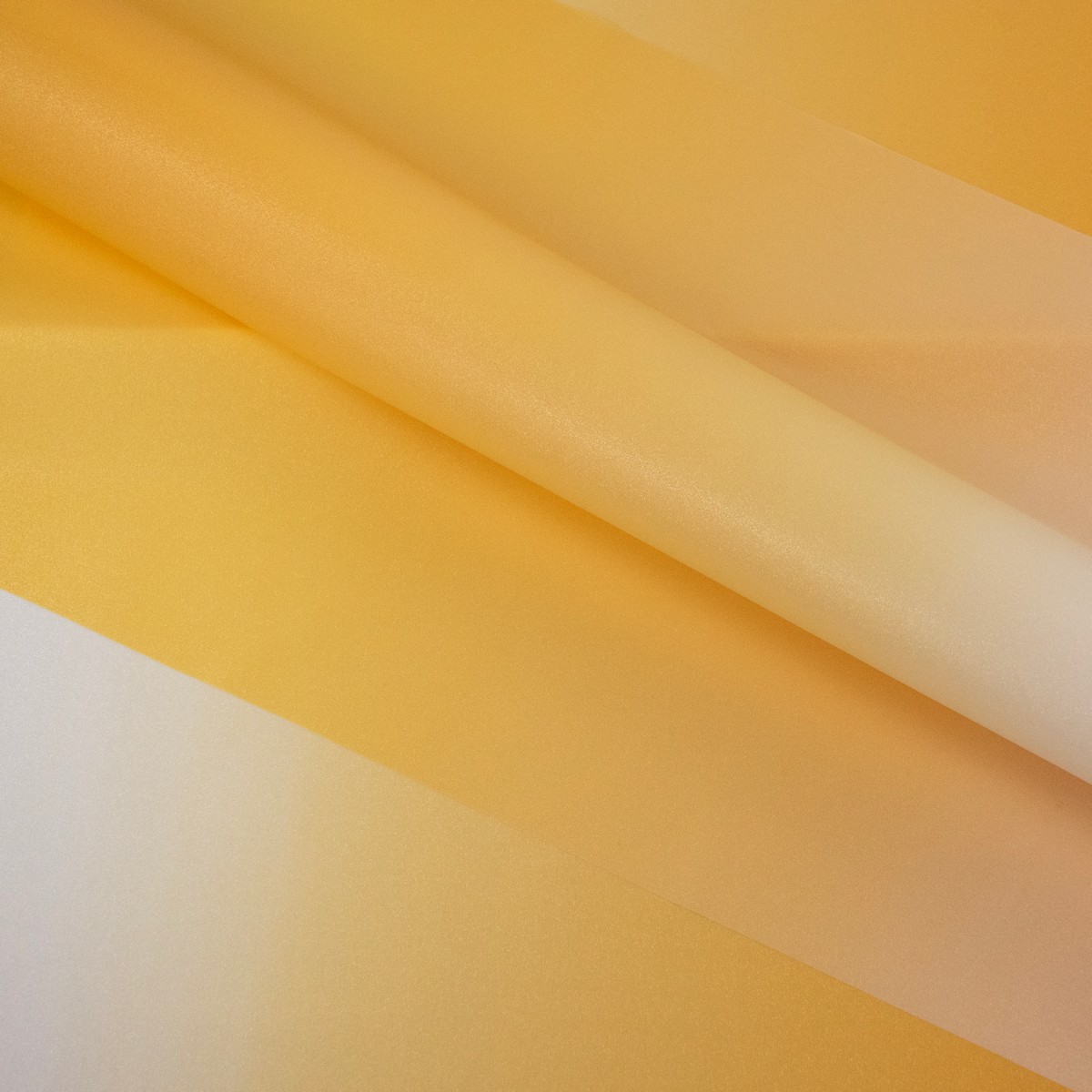 Пленка матовая Градиент с шиммером 120мкр, 15 листов, 58х58см, желтый в интернет-магазине флористических аксессуаров Азалия Декор