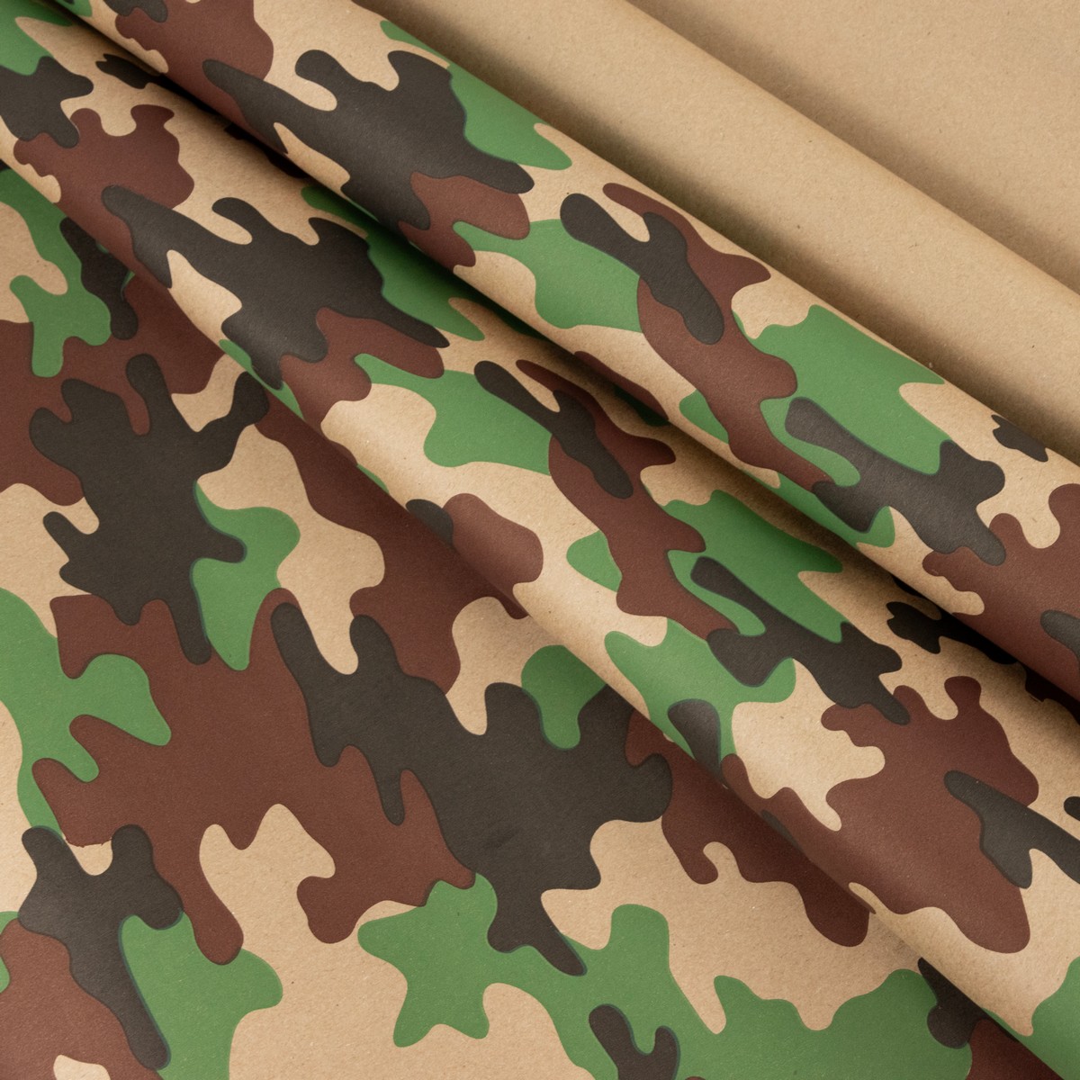 Бумага упаковочная крафт Камуфляж 60гр, 68 см 10 м, натуральный/зеленый в интернет-магазине флористических аксессуаров Азалия Декор