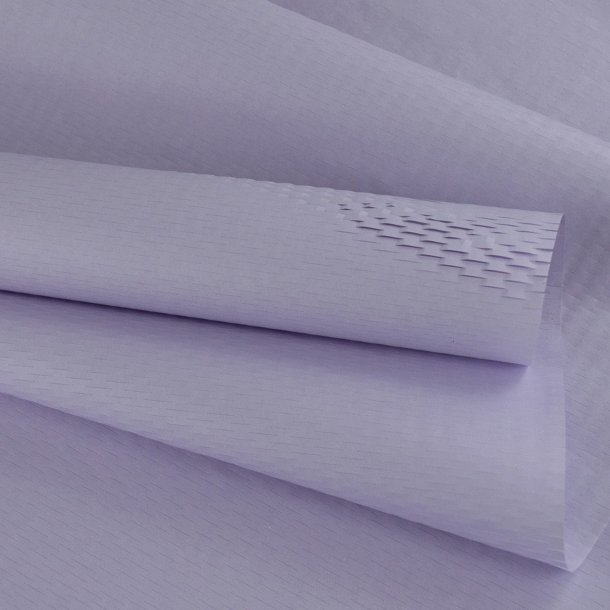 Бумага упаковочная крафт Соты 90г/м2, 50 см 9 м, сиреневый в интернет-магазине флористических аксессуаров Азалия Декор