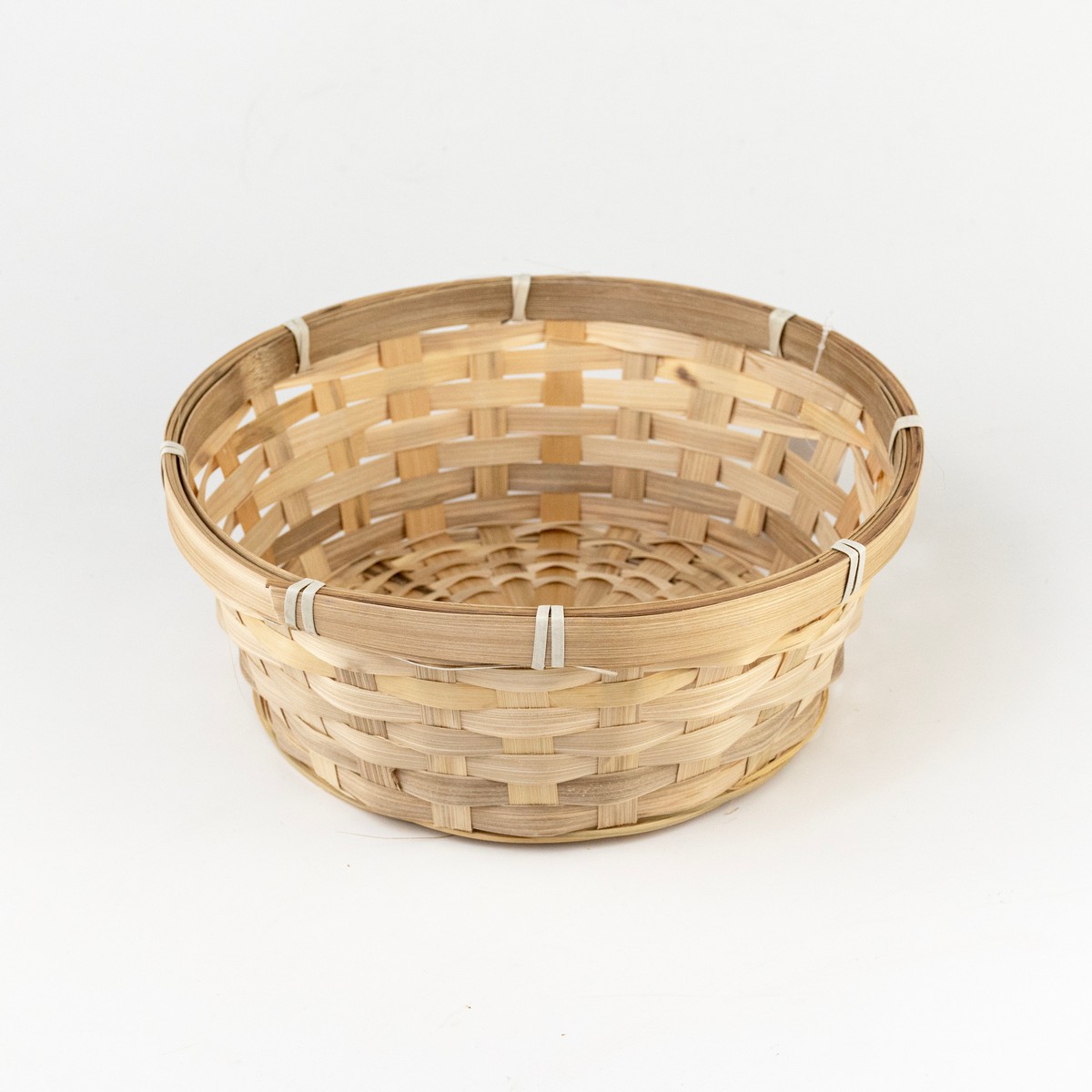 Кашпо плетеное (бамбук), D25хH10см, натуральный в интернет-магазине флористических аксессуаров Азалия Декор