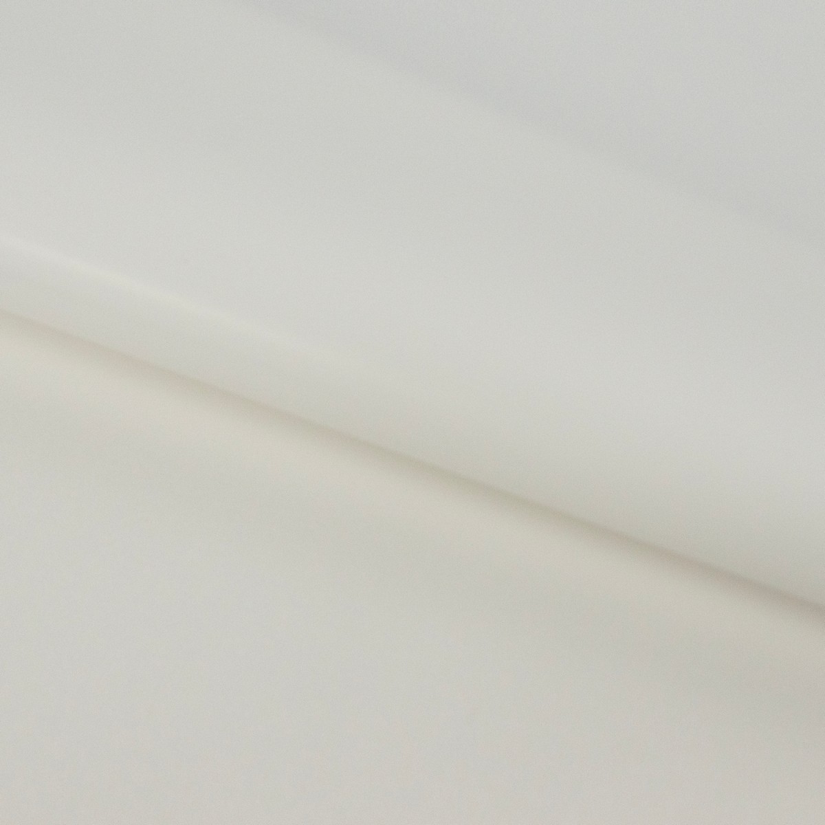 Пленка матовая Градиент с шиммером 120мкр, 15 листов, 58х58см, белый в интернет-магазине флористических аксессуаров Азалия Декор