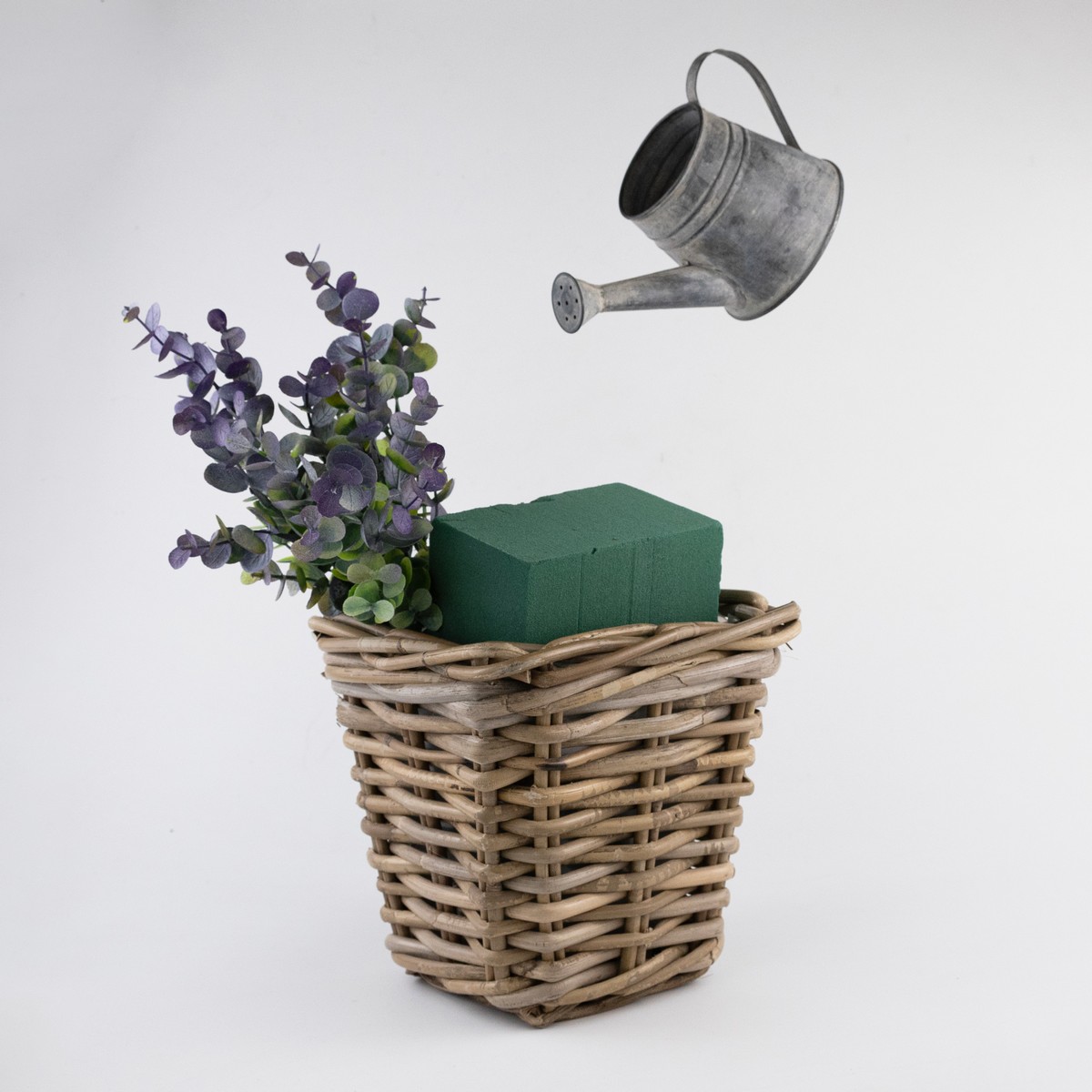 Кашпо плетеное (ротанг), 18x18xH18см, натуральный в интернет-магазине флористических аксессуаров Азалия Декор