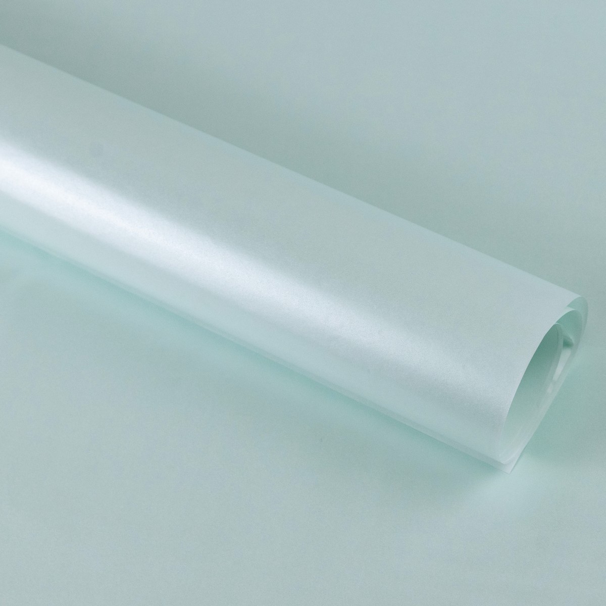 Бумага тишью в листах 28гр/м2, 20шт., 50х70 см, светло-голубой в интернет-магазине флористических аксессуаров Азалия Декор