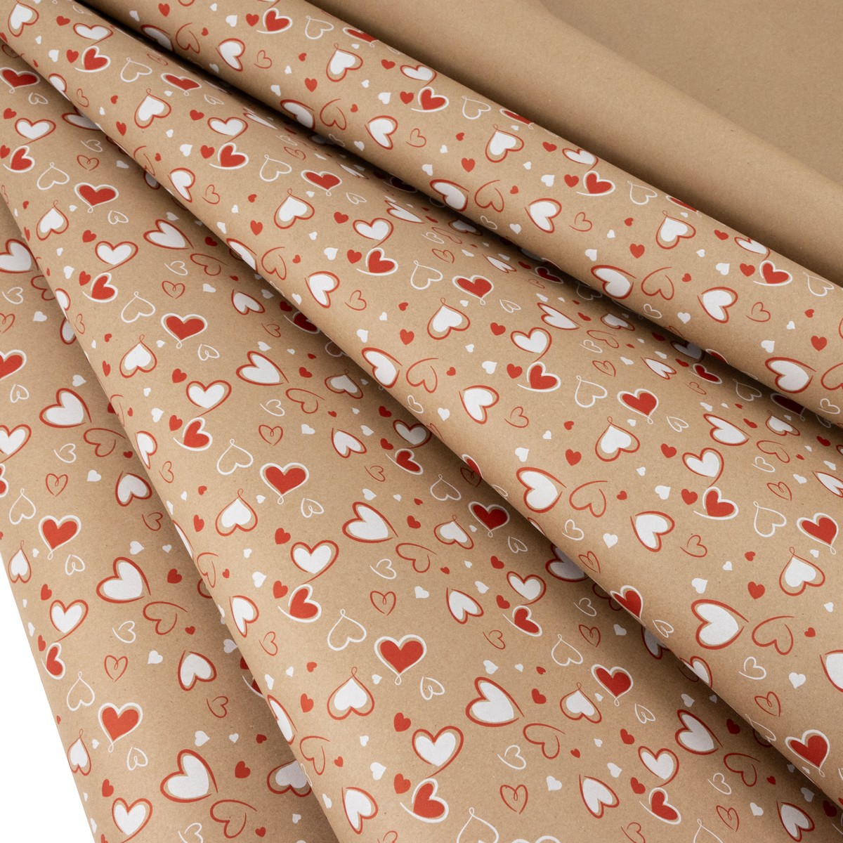 Бумага упаковочная крафт Сердечки 60гр, 72 см 10 м, натуральный/красный/белый в интернет-магазине флористических аксессуаров Азалия Декор