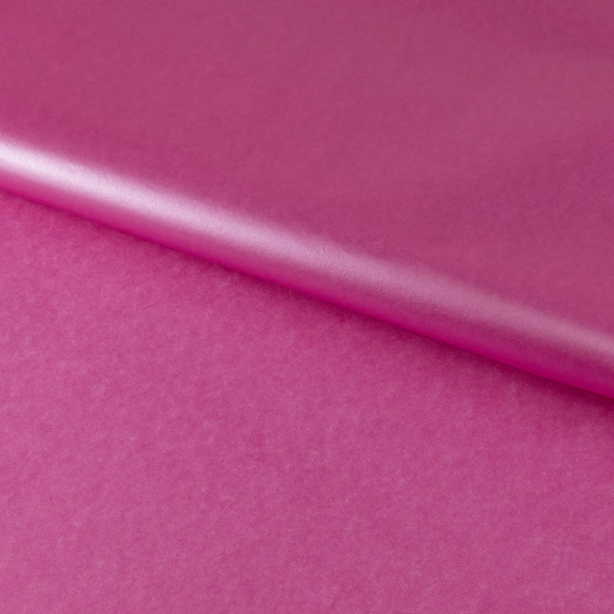 Бумага тишью в листах 28гр/м2, 20шт., 50х70 см, фуксия в интернет-магазине флористических аксессуаров Азалия Декор