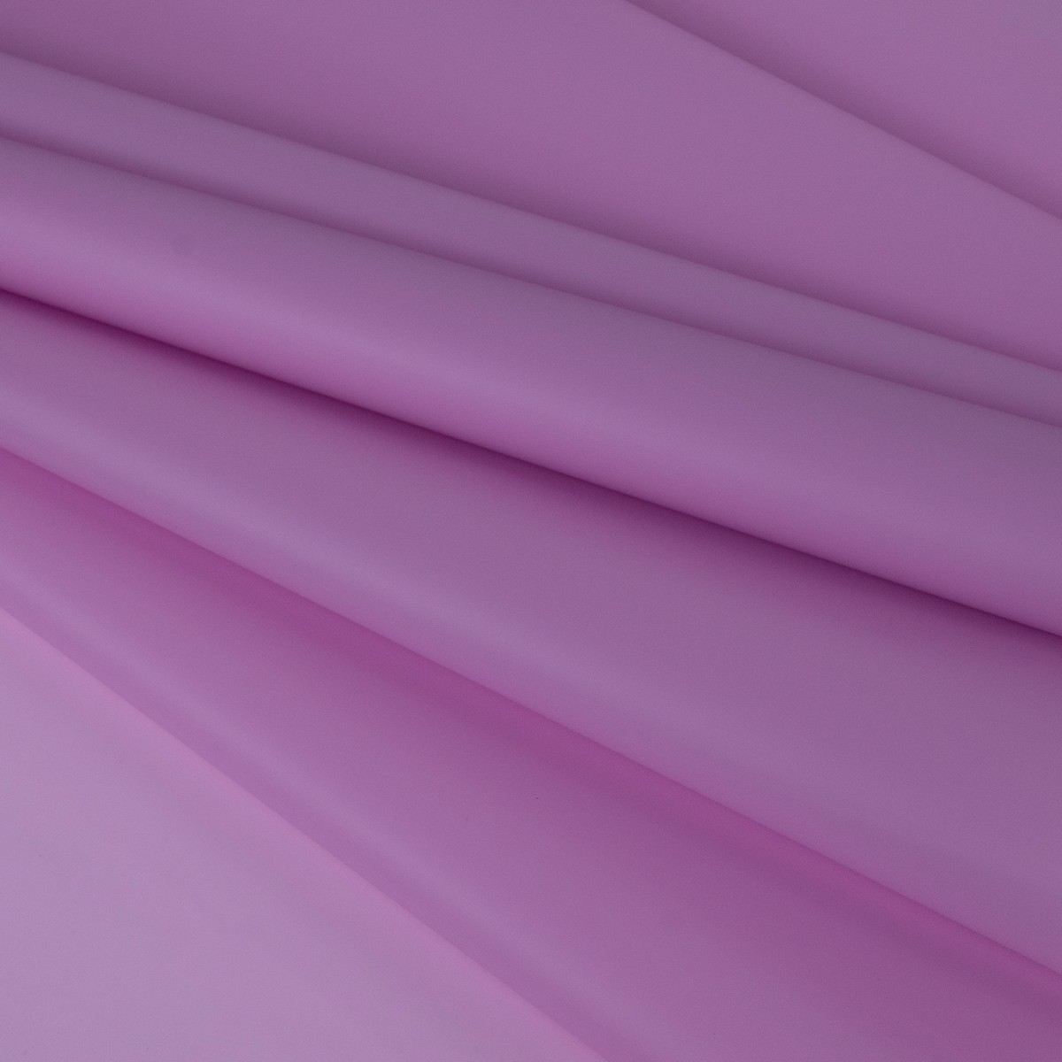 Пленка матовая 50мкр, 58 см 10 м, лиловый в интернет-магазине флористических аксессуаров Азалия Декор