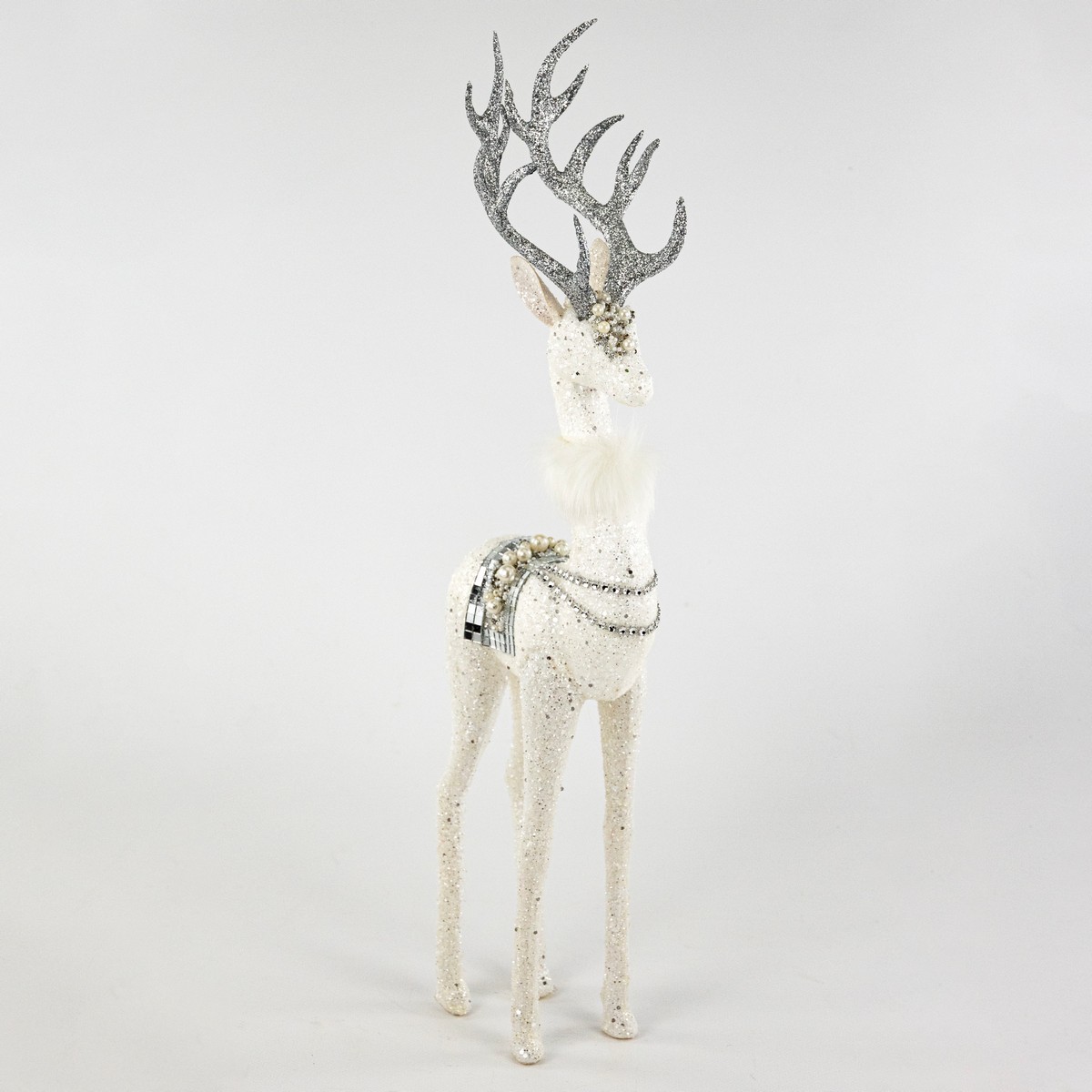 Сувенир Олень (пенопласт/текстиль), Н53х15х11см, бел./серебр. в интернет-магазине флористических аксессуаров Азалия Декор