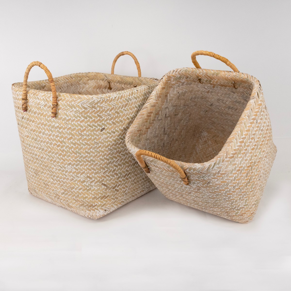 Набор корзин плетеных 2шт. (бамбук), 40x40хH45см, отбеленный в интернет-магазине флористических аксессуаров Азалия Декор