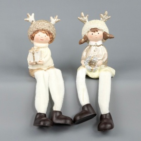 Сувенир Мальчик/Девочка сидящий (полирезин), Н9,5х6х5,5см, в асс., шампань в интернет-магазине флористических аксессуаров Азалия Декор