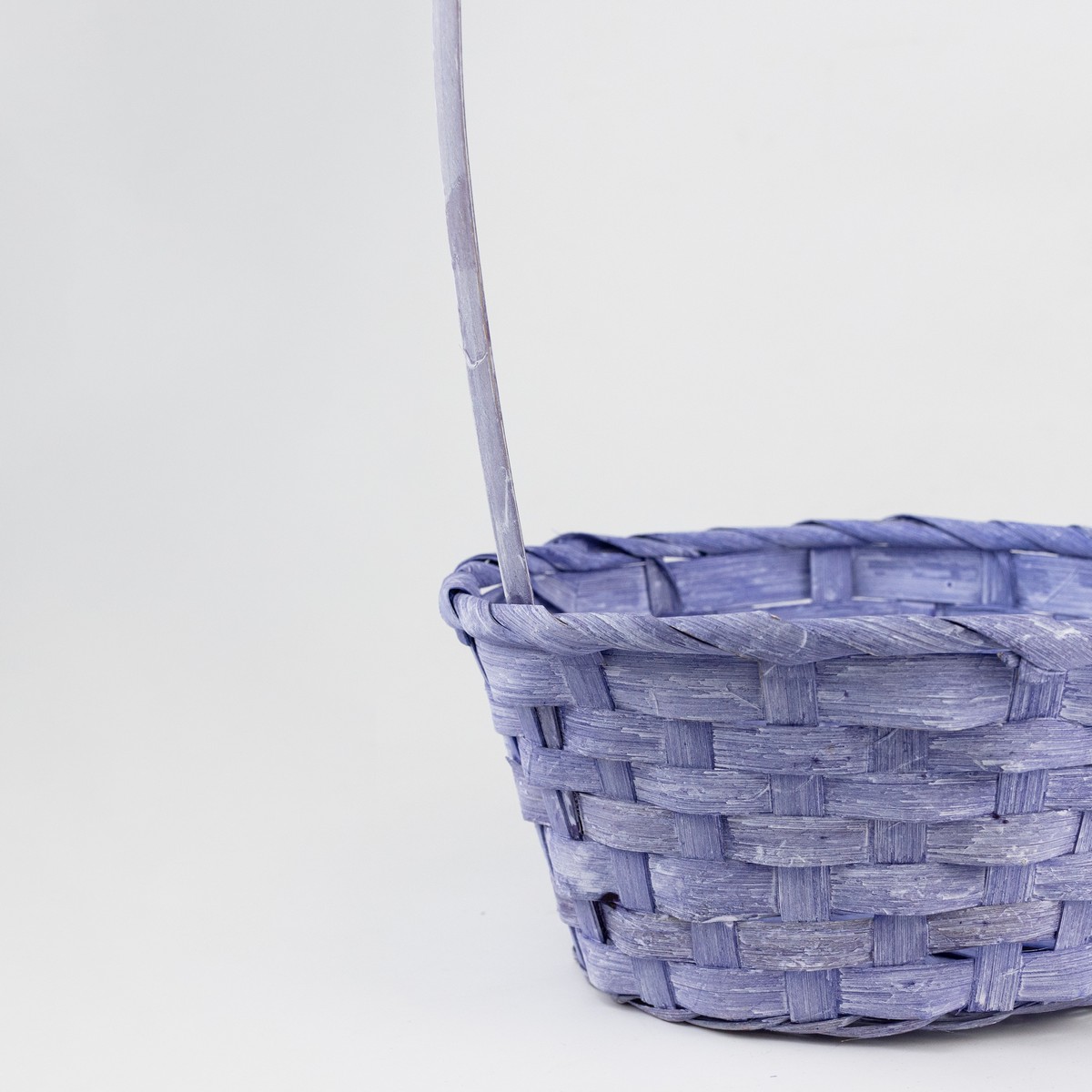 Корзина плетеная (бамбук), D20х10хH33см, сиреневый в интернет-магазине флористических аксессуаров Азалия Декор