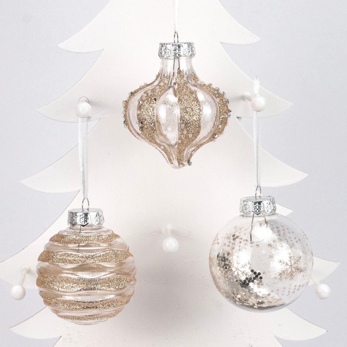 Набор шаров в тубе 9шт. (пластик), D8см, шампань в интернет-магазине флористических аксессуаров Азалия Декор