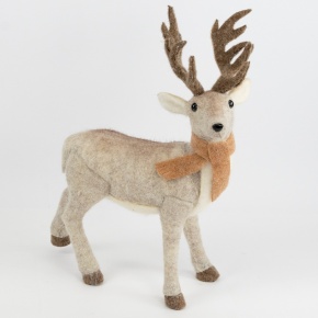 Сувенир Олень (пенопласт/текстиль), 46x15x30см, кремовый в интернет-магазине флористических аксессуаров Азалия Декор