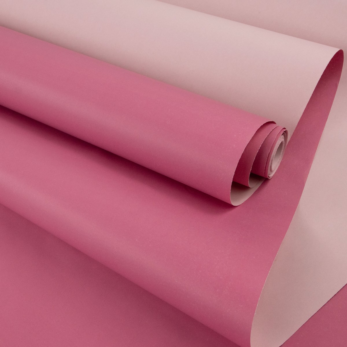Бумага упаковочная крафт двусторонняя 60гр, 68 см 10 м, светло-розовый/розовый в интернет-магазине флористических аксессуаров Азалия Декор