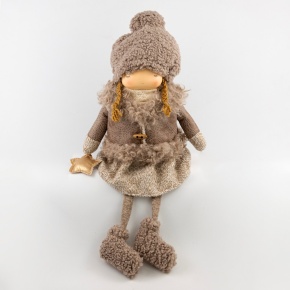 Сувенир Девочка в дубленке сидящая, Н58х30,5х20см, коричневый в интернет-магазине флористических аксессуаров Азалия Декор