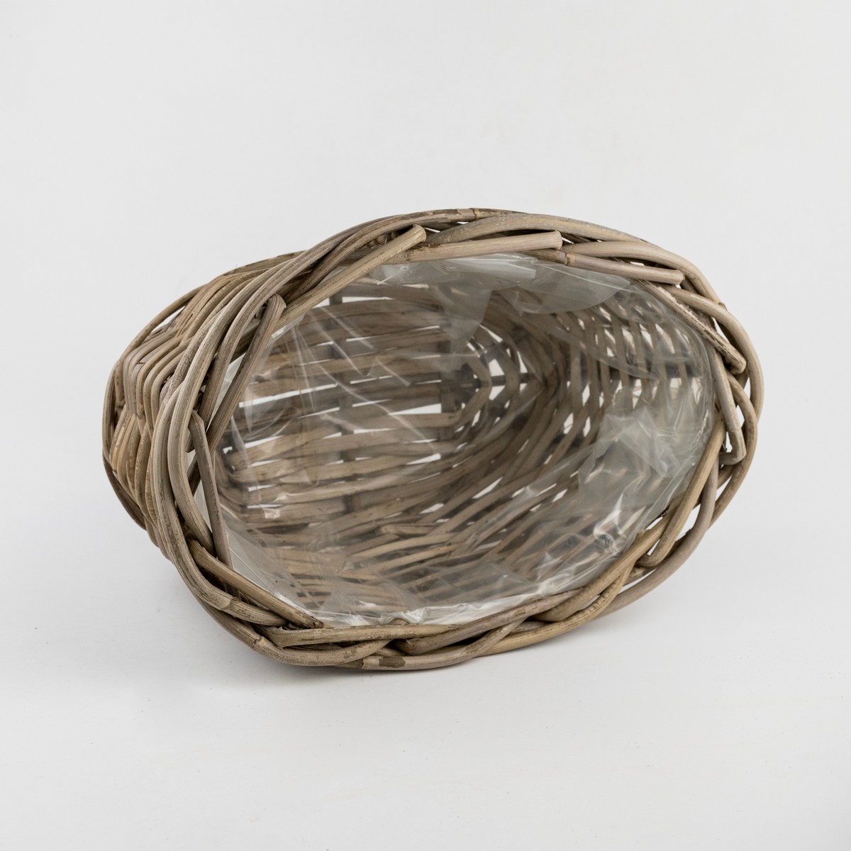 Кашпо плетеное (ротанг),30х17хН15см, серый в интернет-магазине флористических аксессуаров Азалия Декор