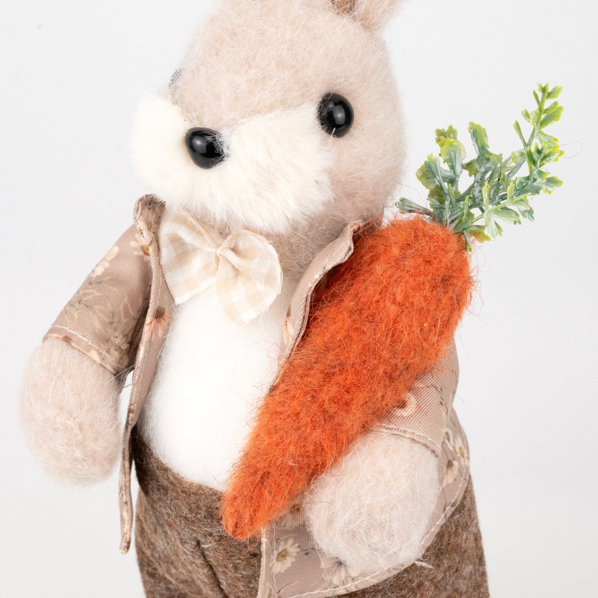 Сувенир Заяц (пенопласт/текстиль), H39x11x14см, кремовый/коричневый в интернет-магазине флористических аксессуаров Азалия Декор
