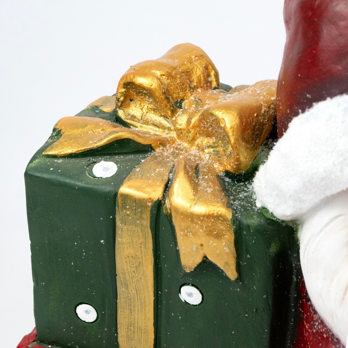 Сувенир Санта с подарками (керамика), Н42х35х17см, красный в интернет-магазине флористических аксессуаров Азалия Декор