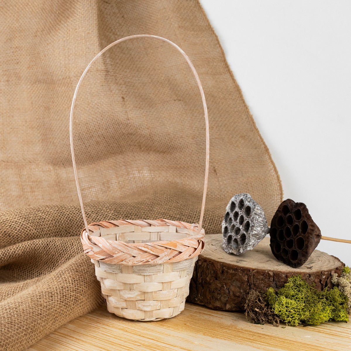 Корзина плетеная (бамбук), D13х9хH30см, цв.в асc. в интернет-магазине флористических аксессуаров Азалия Декор