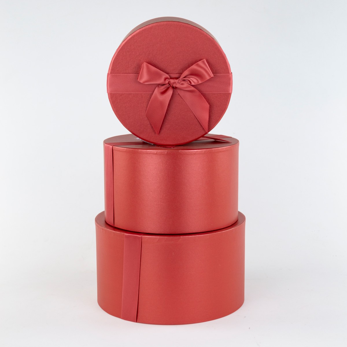 Набор коробок подарочных круглых 3шт. (картон), D21,5xH12см, красный в интернет-магазине флористических аксессуаров Азалия Декор