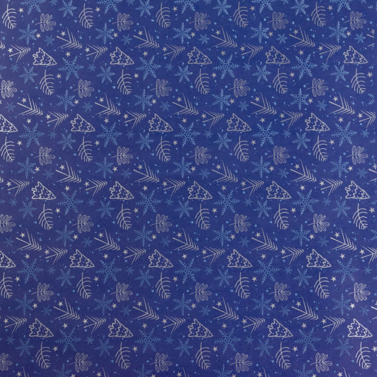 Бумага упаковочная крафт Елочки 60гр, 68 см 10 м, синий в интернет-магазине флористических аксессуаров Азалия Декор