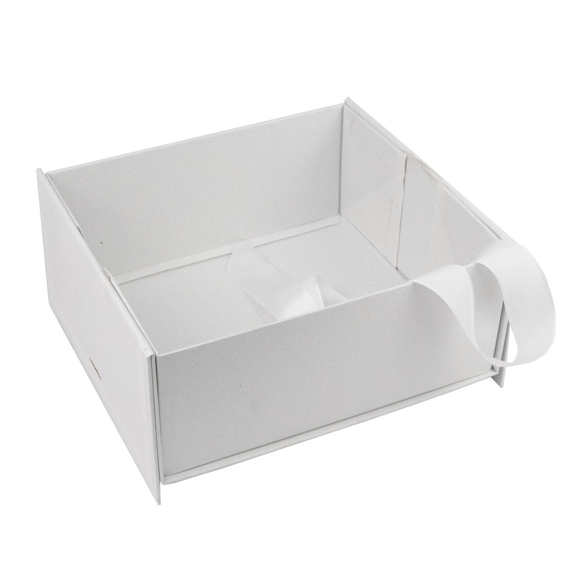 Коробка подарочная (картон), 21х19хН9см, белый в интернет-магазине флористических аксессуаров Азалия Декор