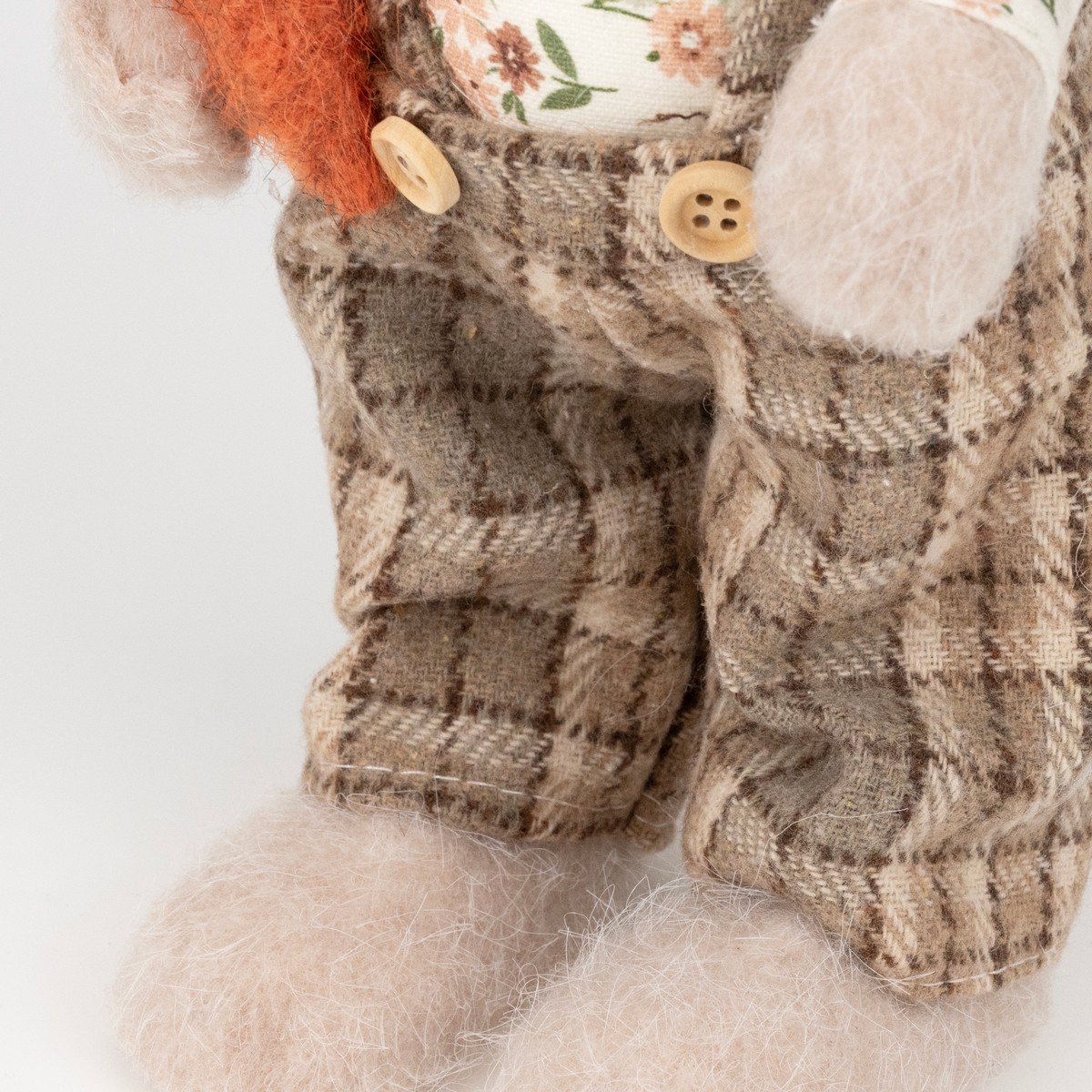 Сувенир Заяц (пенопласт/текстиль), H29x11x10см, кремовый/коричневый в интернет-магазине флористических аксессуаров Азалия Декор