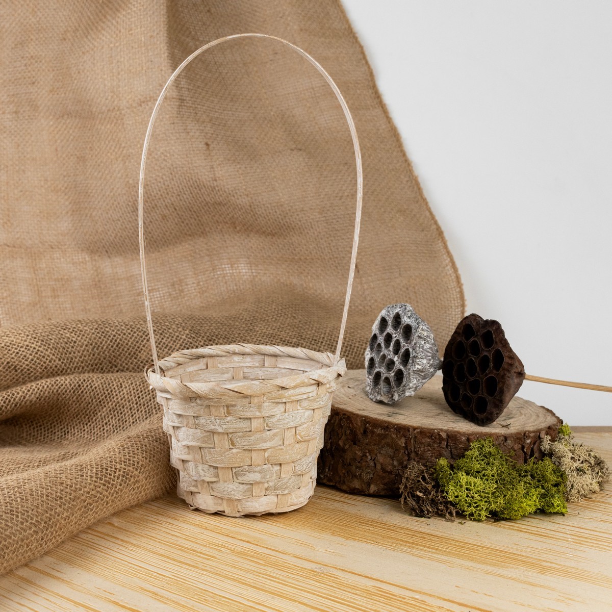 Корзина плетеная (бамбук), D13х9хH30см, белый в интернет-магазине флористических аксессуаров Азалия Декор