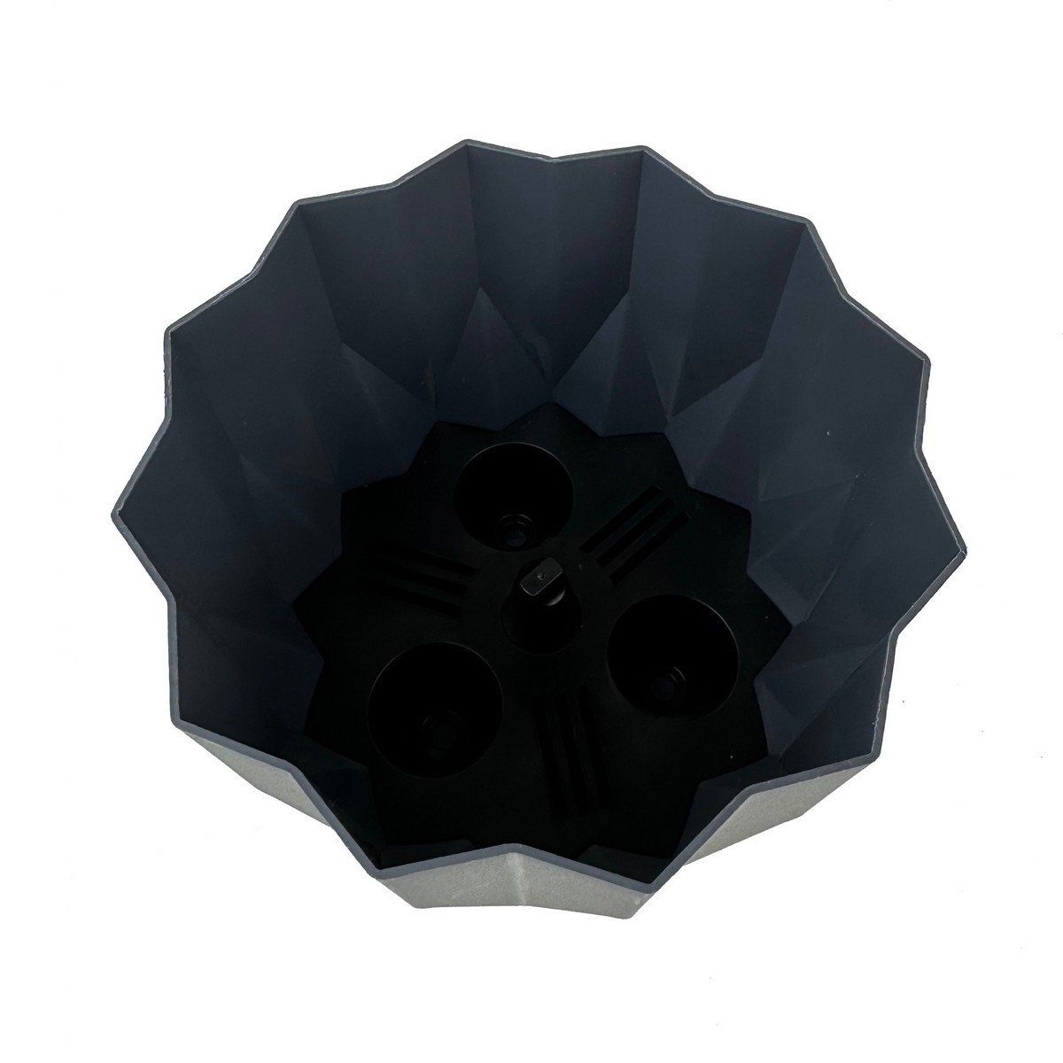 Кашпо Геометрия (пластик), D13xH16см, 0,8л, антрацитовый в интернет-магазине флористических аксессуаров Азалия Декор