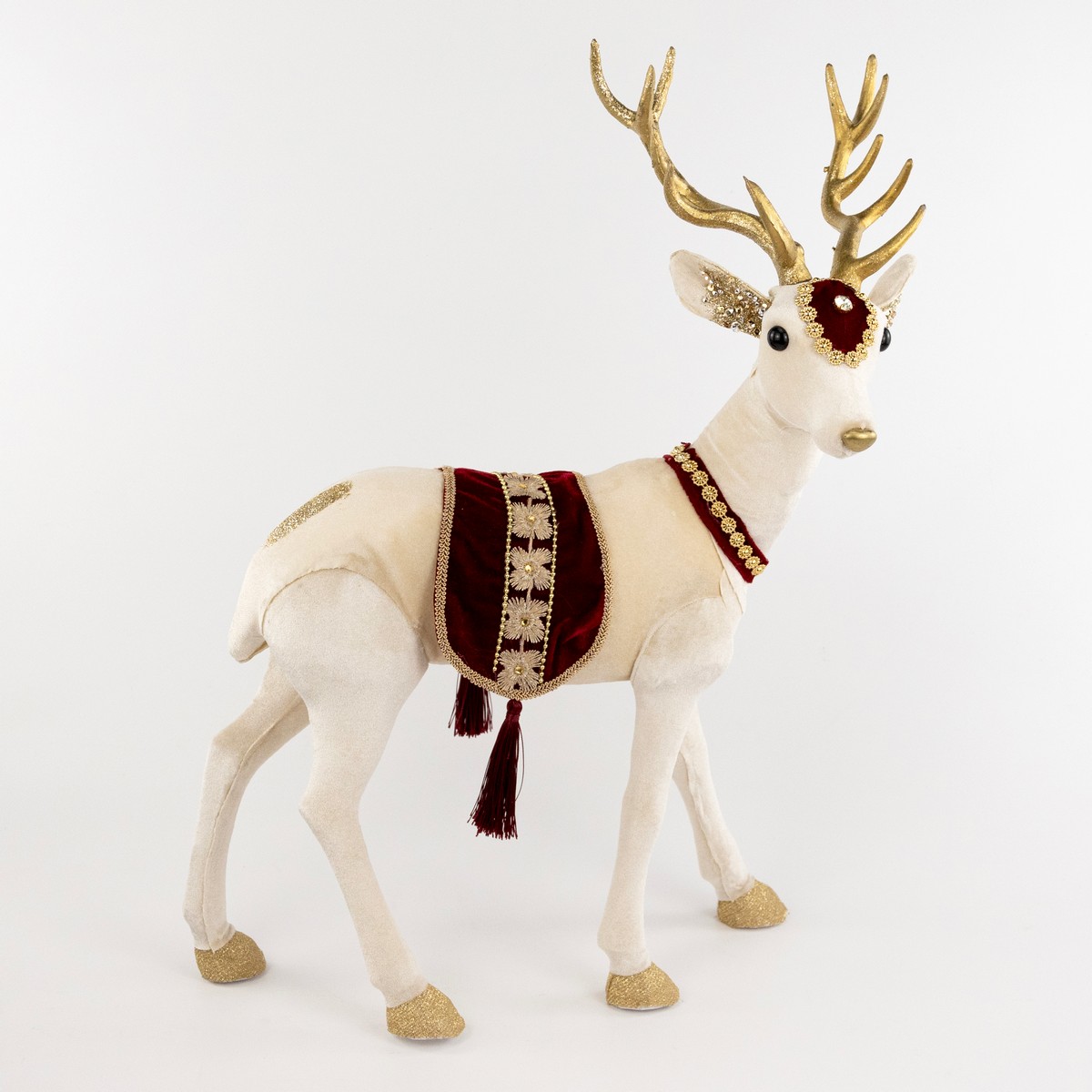 Сувенир Олень (пенопласт/текстиль), Н56х41х29см, крем./красн. в интернет-магазине флористических аксессуаров Азалия Декор