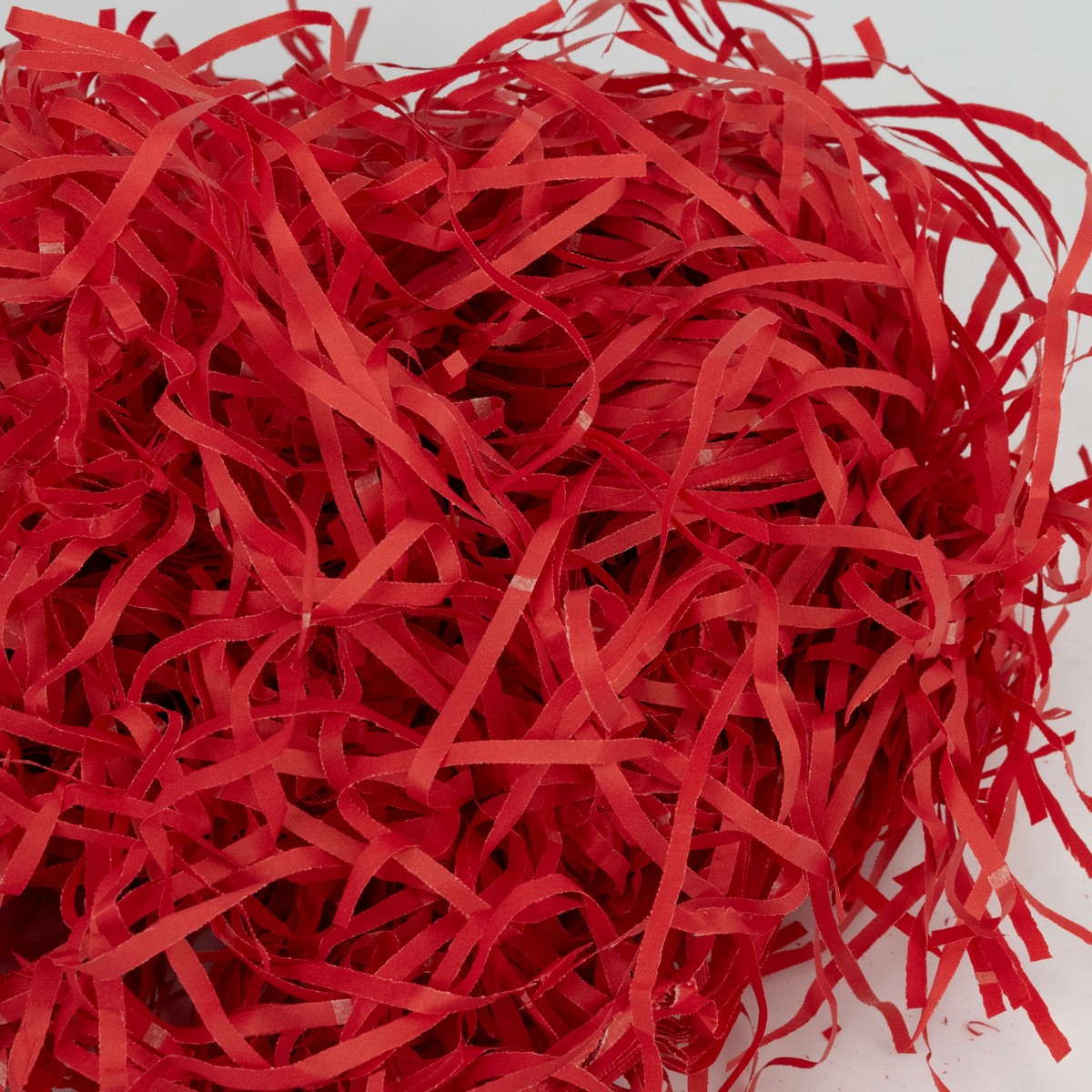 Наполнитель бумажный, 100г, красный в интернет-магазине флористических аксессуаров Азалия Декор