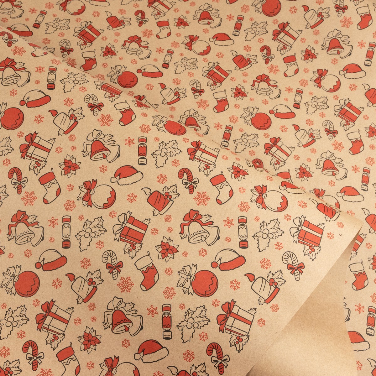 Бумага упаковочная крафт Новогодний подарок 60гр, 70 см 10 м, натуральный/красный в интернет-магазине флористических аксессуаров Азалия Декор