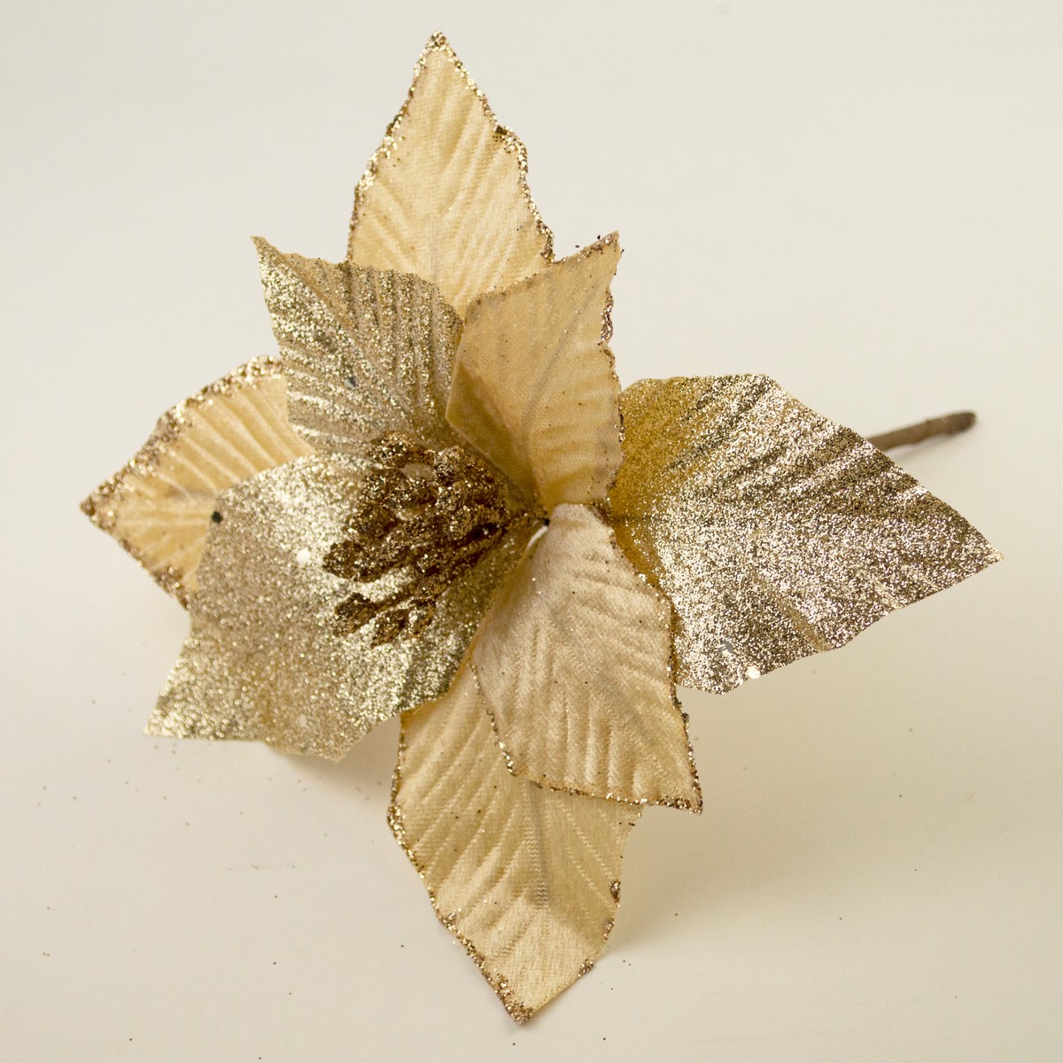 Пуансетия с глиттером на вставке, D20см, шампань в интернет-магазине флористических аксессуаров Азалия Декор