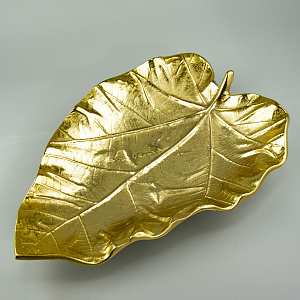 Блюдо Лист (металл), 36х25xH6см, золотой в интернет-магазине флористических аксессуаров Азалия Декор
