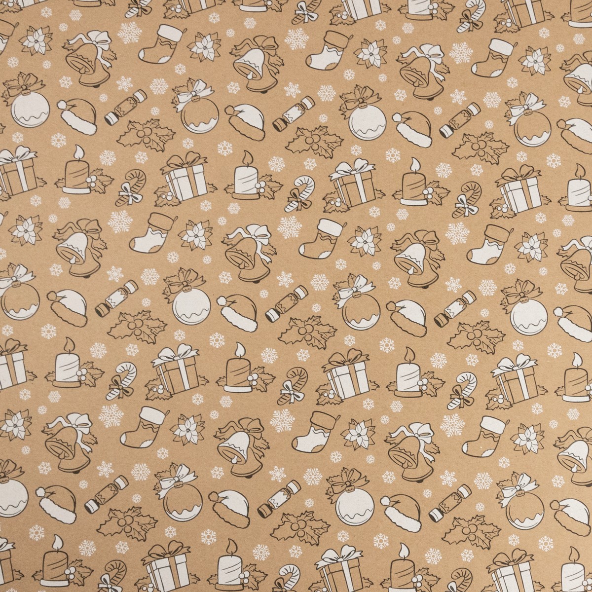 Бумага упаковочная крафт Новогодний подарок 60гр, 70 см 10 м, натуральный/белый в интернет-магазине флористических аксессуаров Азалия Декор