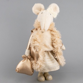 Сувенир Мышка, Н44х30х24,5см, шампань в интернет-магазине флористических аксессуаров Азалия Декор