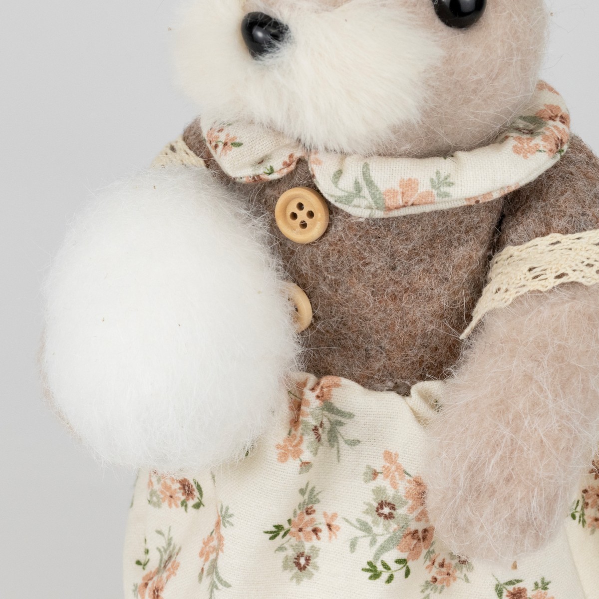 Сувенир Заяц (пенопласт/текстиль), H40x11х14см, кремовый в интернет-магазине флористических аксессуаров Азалия Декор